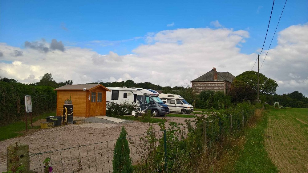 Aire camping-car  Saint-Wandrille-Ranon (76490) - Photo 1